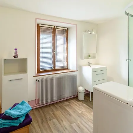 Le Sotre Apartment *
