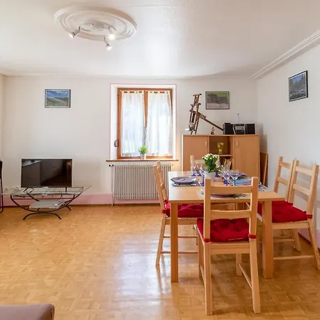 Le Sotre Apartment *